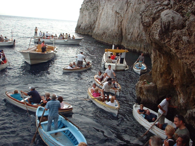 Blue Grotto - boats